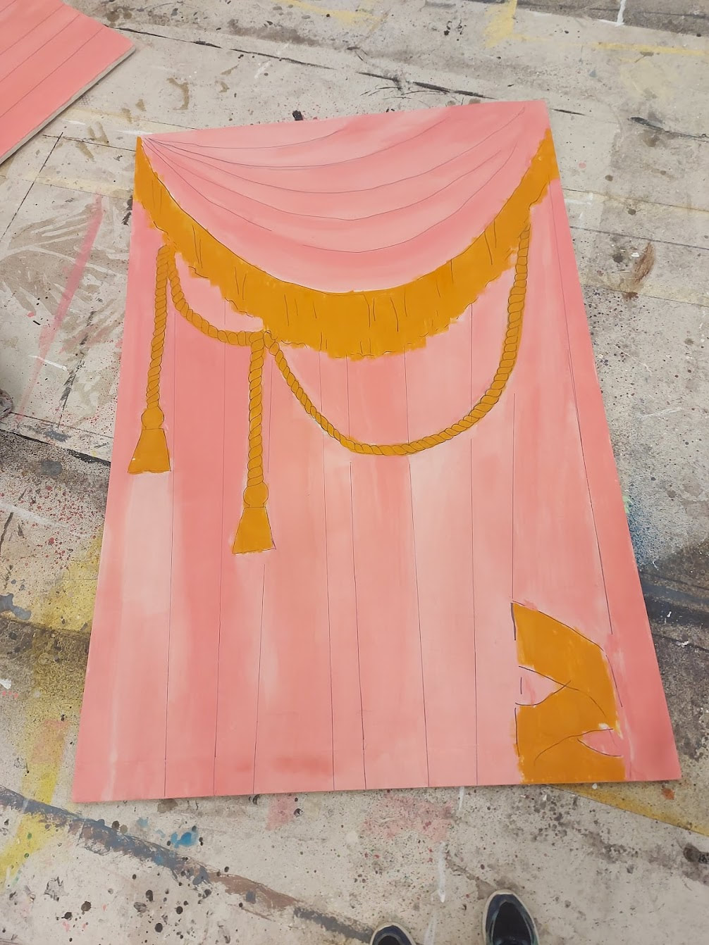 base color on the curtain and rope